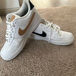 Nike Air Force 1 Low White Removable check navy and tan size 13